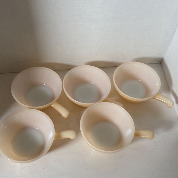5 Vintage Fire King Lusterware Behive Ribbed Handled Soup Chili Bowls - Picture 4 of 8